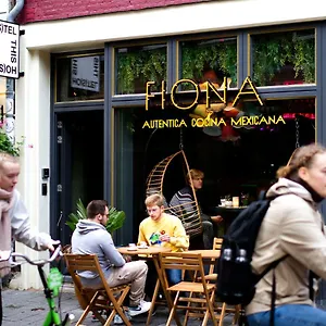  Hostel This HoTel Holandia