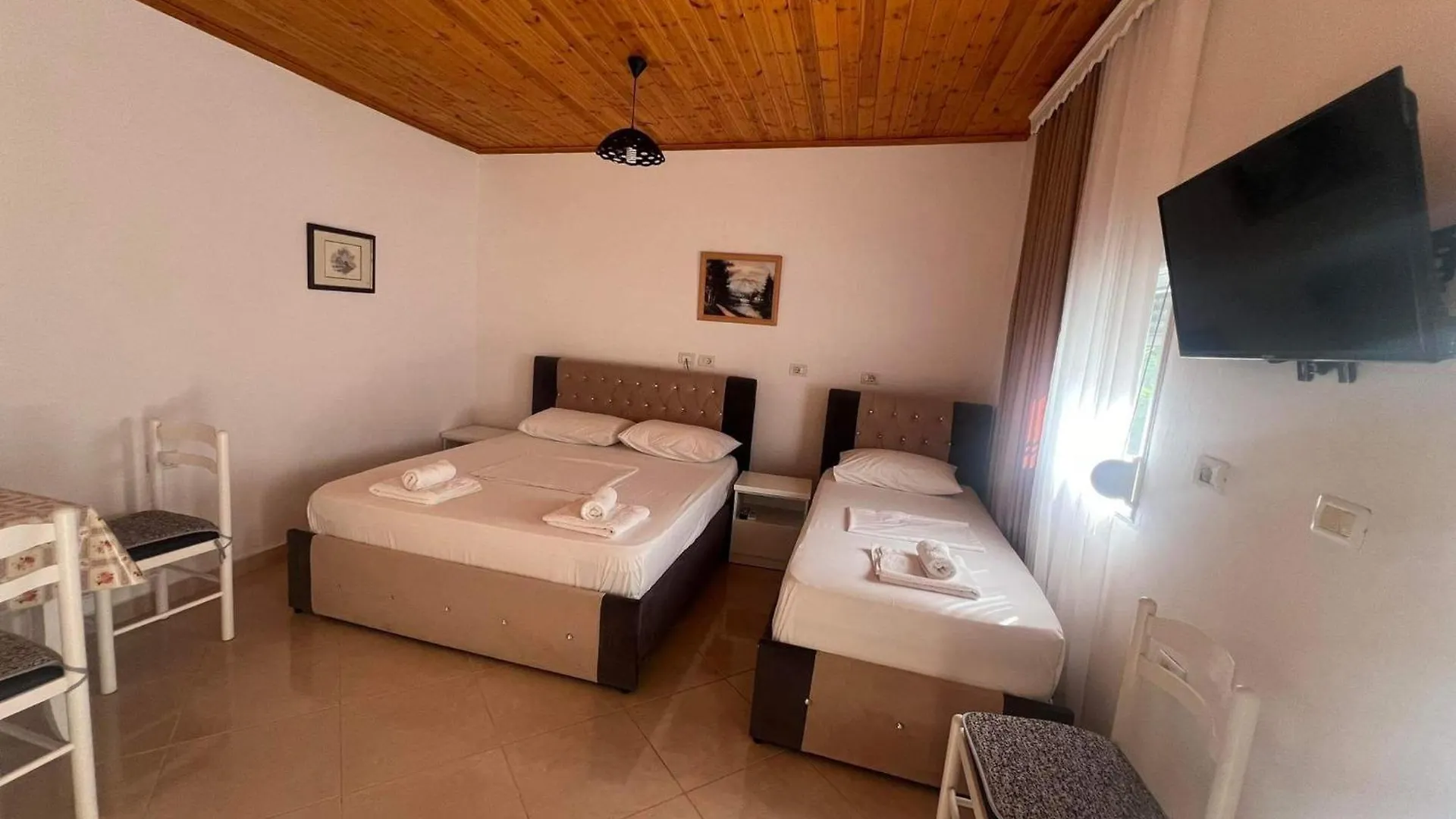 Vila Kylie Ksamil Guest house